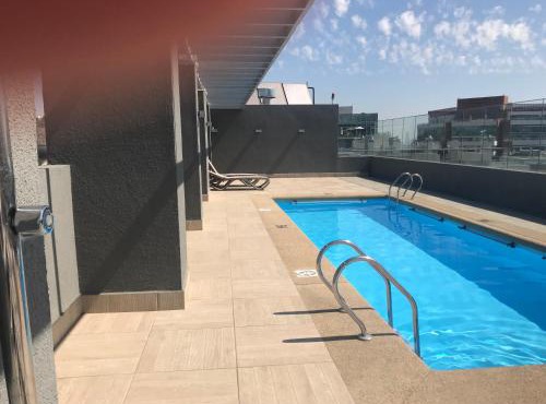 8,Clínica Las Condes, 3 personas
